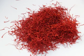 زعفران نگین ۲ گرم